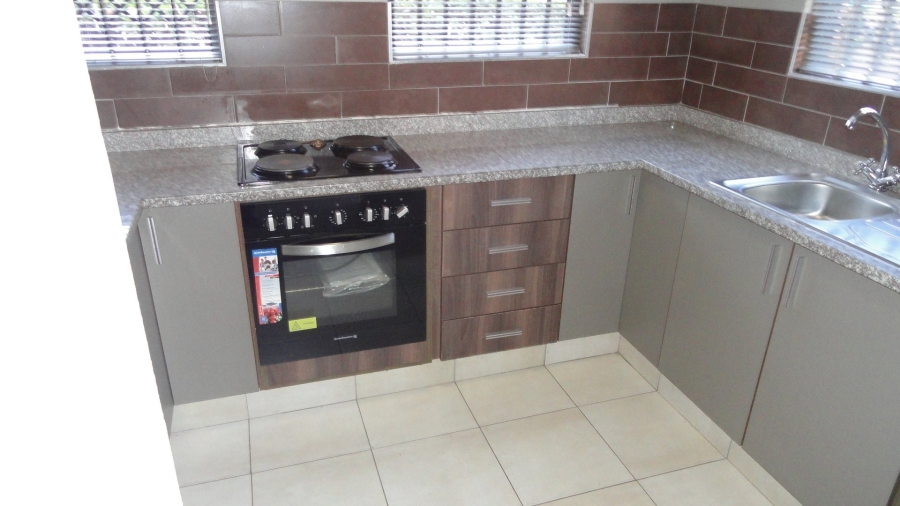 To Let 2 Bedroom Property for Rent in Die Bult North West